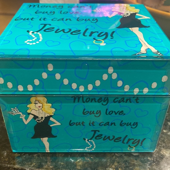 Jewelry box - Picture 5 of 9